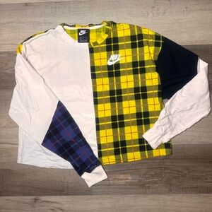 NIKE WOMEN'S SPORTSWEAR PLAID LONG-SLEEVE CROPPED T-SHIRT IN WHITE